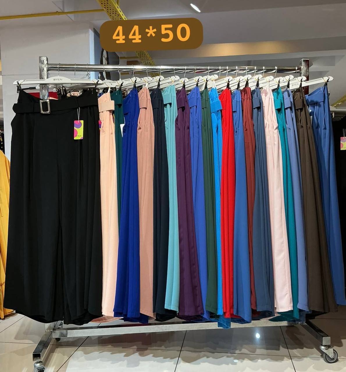 Pantalon palazzo fuchsia avec ceinture cuir, Jen Shopping
